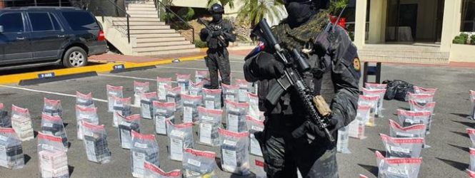 DNCD ocupa 500 paquetes de cocaína en vivienda del sector Los Cacicazgos