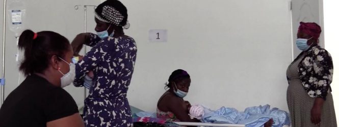 Las haitianas ya superan a dominicanas en las maternidades de la frontera