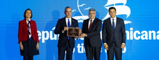 Abinader: La inversión española ha sido clave para turismo de RD
