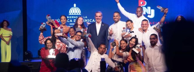 Gobierno reconoce a más de 20 jóvenes en Premio Nacional de la Juventud