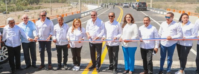 Presidente Abinader inaugura el primer tramo Circunvalación Azua