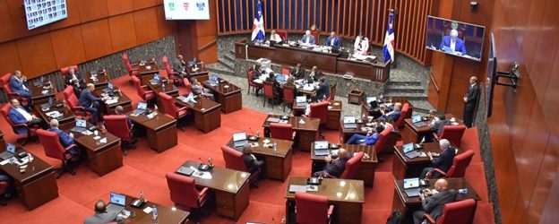 Senado dominicano aprueba de nuevo Código Penal sin el aborto