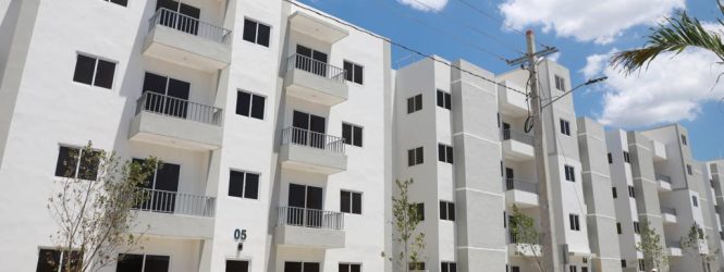 El Presidente entrega 500 nuevos apartamentos en zona de San Luis