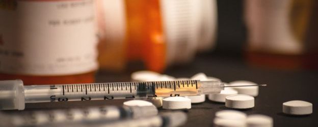 “Detiene la respiración antes de que se den cuenta”: lo que le hace al cerebro el fentanilo, la droga 50 veces más potente que la heroína