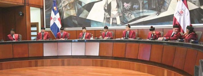 Cinco jueces del Tribunal Constitucional dejan sus funciones en diciembre