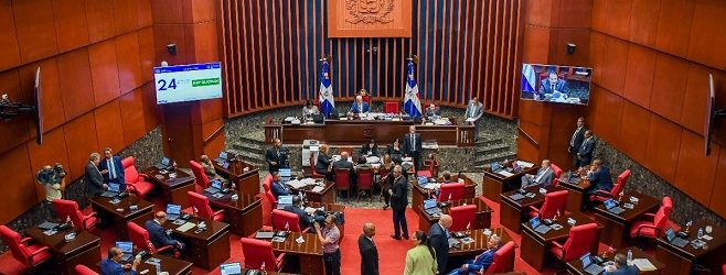 Senado aprueba préstamos para el metro y gestión residuos sólidos