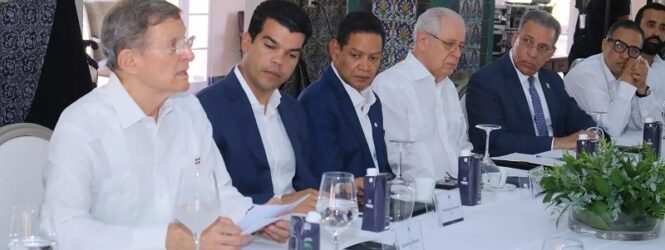 R.Dominicana recibe a misión de OEA, analizan la crisis con Haití
