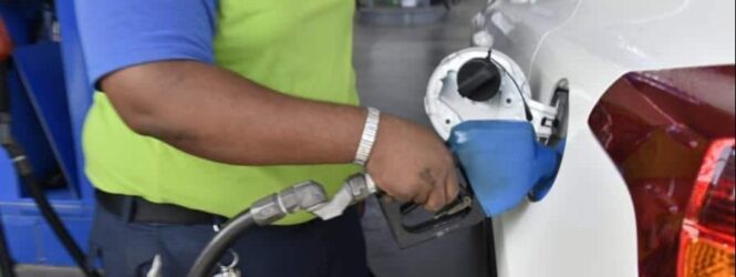 Precios de cuatro combustibles bajarán hasta RD$13.80 por galón