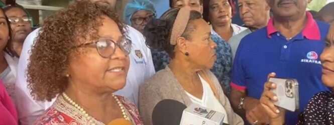 Protestan por supuesta privatización de la Maternidad de Los Mina; SNS recibirá comisión