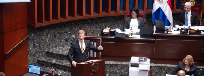 Canciller no vislumbra un arbitraje internacional por canal sobre el río Masacre