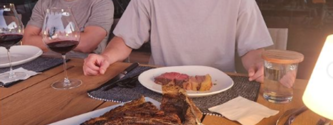 Mark Zuckerberg cría vacas con dieta de macadamia y cerveza para crear carne con más calidad en el mundo