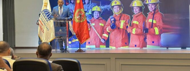 Aumentan a 15 mil pesos al mes pesos el sueldo de los bomberos