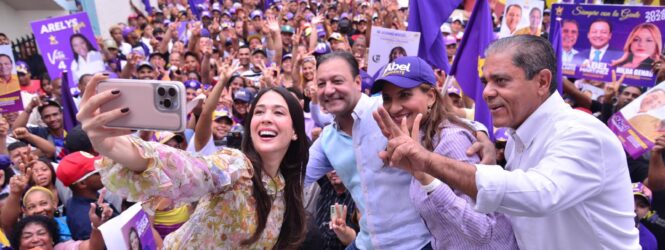 Martinez promete transformar a toda la República Dominicana