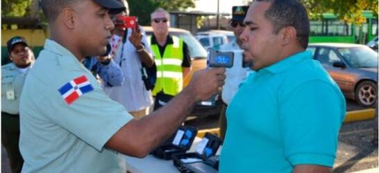 Comienzan a usar de nuevo esta noche alcoholímetros en vías SD