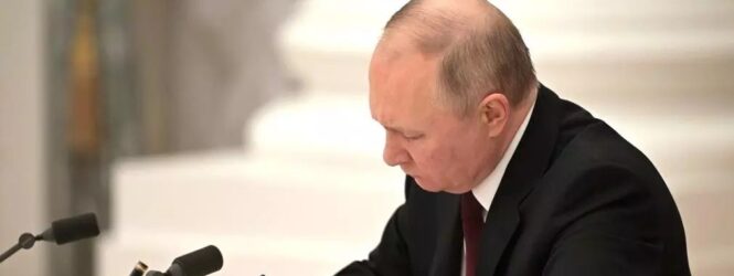 Putin muestra su disposición de usar el arsenal nuclear de Rusia