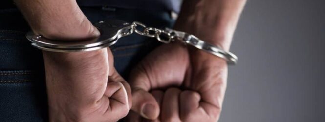 Dejan detenido a profesor acusado de abuso sexual contra estudiante en San Pedro de Macorís