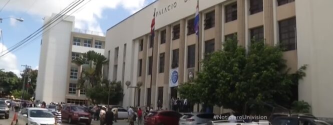 Fiscales dominicanos mantienen paro en demanda de mejoras