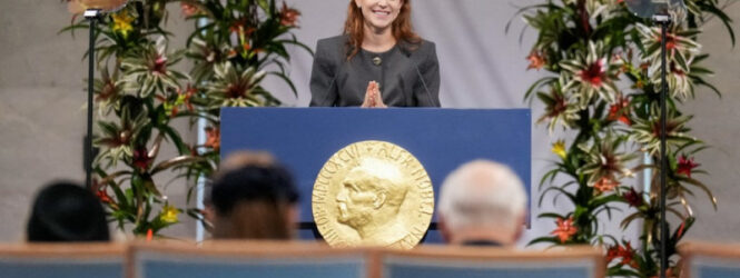 María Corina Machado recibe el Nobel de la Paz 2025 y condena la crisis venezolana