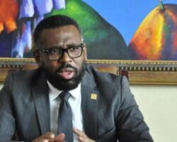 Camacho dice hay pruebas suficientes para enviar a juicio acusados en caso Calamar