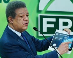 Leonel opina hay “excusas” del Gobierno ante crisis del petróleo