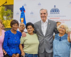 Más de un millón dominicanas recibirán $1,500 en Día Madres