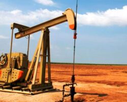 Petróleo de Texas baja hasta 69,64 dólares el barril con la vista en el estrecho de Ormuz