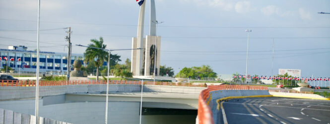 Estos son los vehículos que no pueden circular por el túnel de la Plaza de la Bandera