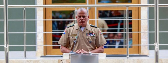 Ministro de Defensa hace cambios en el Cesfront, Cesac y otras dependencias