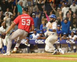 Toros, Gigantes y Licey triunfan en torneo béisbol dominicano